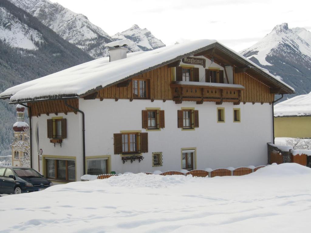 Haus Bergheimat - Familie Oberacher Fulpmes Ngoại thất bức ảnh