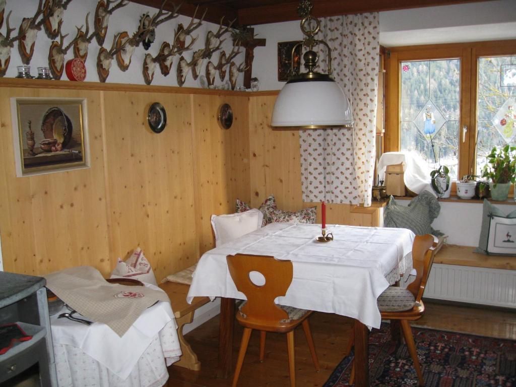 Haus Bergheimat - Familie Oberacher Fulpmes Ngoại thất bức ảnh